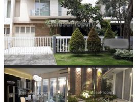 5 Bedroom House for sale in Wiyung, Surabaya, Wiyung