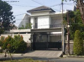 5 Bedroom Villa for sale in Mulyorejo, Surabaya, Mulyorejo