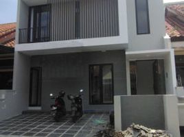4 Bedroom Villa for sale in Lakarsantri, East Jawa, Lakarsantri, Surabaya, East Jawa, Indonesia