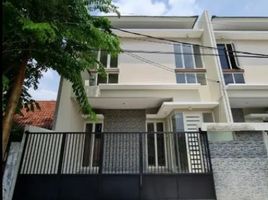 5 Kamar Rumah for sale in Gayungan, Surabaya, Gayungan