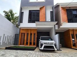 3 Bedroom Villa for sale in Ciputat, Tangerang, Ciputat