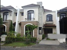 4 Schlafzimmer Villa zu verkaufen in Wiyung, East Jawa, Wiyung