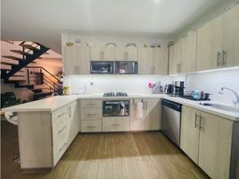 3 Habitación Villa en venta en Colombia, La Ceja, Antioquia, Colombia