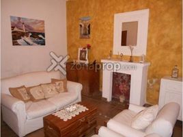 3 Bedroom House for sale in Moron, Buenos Aires, Moron