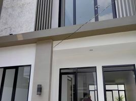 4 Kamar Vila for sale in 23 Paskal Shopping Center, Andir, Sumurbandung