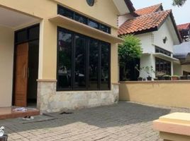 3 Kamar Rumah for rent in Lakarsantri, Surabaya, Lakarsantri