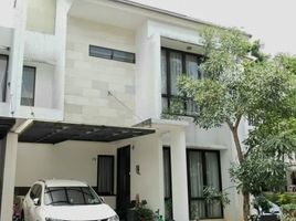 4 Bedroom Villa for sale in Ciputat, Tangerang, Ciputat