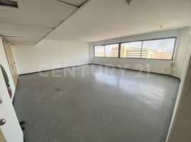 58 m² Office for rent in River View Park, Cali, Cali