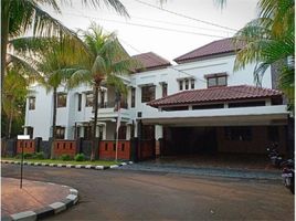 8 Kamar Rumah for sale in Sawangan, Bogor, Sawangan