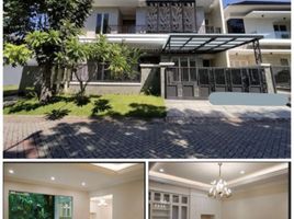 5 Bedroom House for sale in Dukuhpakis, Surabaya, Dukuhpakis