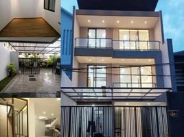 4 Habitación Villa en venta en Mulyorejo, East Jawa, Mulyorejo