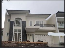 6 Bedroom House for sale in Dukuhpakis, Surabaya, Dukuhpakis