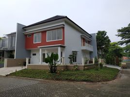 4 Bedroom House for sale in East Jawa, Lakarsantri, Surabaya, East Jawa