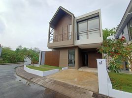 2 Bedroom House for sale in Beachwalk Shopping Centre, Kuta, Kuta