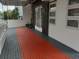 3 Bedroom Villa for sale in 23 Paskal Shopping Center, Andir, Babakan Ciparay