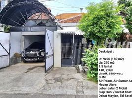 4 Bedroom House for sale in East Jawa, Dukuhpakis, Surabaya, East Jawa