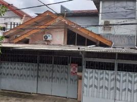 6 Schlafzimmer Villa zu verkaufen in Rungkut, East Jawa, Rungkut
