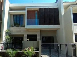 4 Habitación Villa en venta en Mulyorejo, East Jawa, Mulyorejo