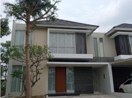 5 Kamar Rumah for rent in Lakarsantri, Surabaya, Lakarsantri