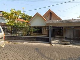 4 Bedroom House for sale in Gayungan, Surabaya, Gayungan