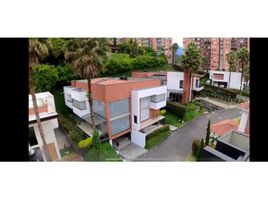 5 Habitación Villa en venta en Envigado, Antioquia, Envigado