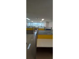 100 m² Office for rent in Centro Comercial Unicentro Medellin, Medellín, Medellín