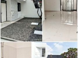 4 Schlafzimmer Villa zu verkaufen in Gunung Anyar, East Jawa, Gunung Anyar