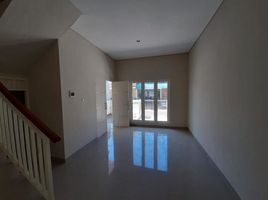 5 Kamar Vila for sale in Lakarsantri, East Jawa, Lakarsantri, Surabaya, East Jawa, Indonesia
