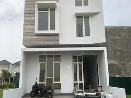 4 Schlafzimmer Haus zu verkaufen in Sukolilo, East Jawa, Sukolilo