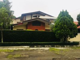 4 Kamar Rumah for sale in Sukasari, Bandung, Sukasari