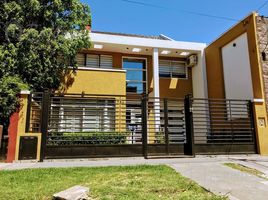 3 Habitación Casa en venta en Morón, Buenos Aires, Morón