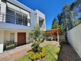 3 Bedroom House for sale in Cumbaya, Pichincha, Cumbaya