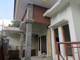 5 Habitación Villa en venta en Dukuhpakis, East Jawa, Dukuhpakis