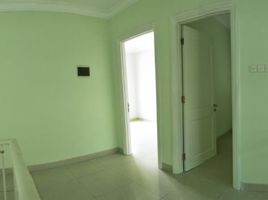 4 Habitación Casa en venta en Wiyung, East Jawa, Wiyung