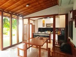 5 Bedroom Villa for sale in Aeon Mall Jakarta Garden City, Cakung, Cakung