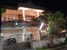 6 Bedroom House for sale in Siloam Hospitals Surabaya, Gubeng, Gubeng