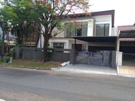 5 Bedroom House for sale in Wiyung, Surabaya, Wiyung