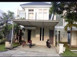 4 Bedroom House for sale in Dukuhpakis, Surabaya, Dukuhpakis