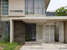 3 Schlafzimmer Villa zu verkaufen in Lakarsantri, East Jawa, Lakarsantri