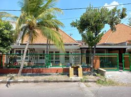 3 Bedroom Villa for sale in Wonokromo, Surabaya, Wonokromo