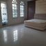 5 Bedroom House for sale in Dukuhpakis, Surabaya, Dukuhpakis