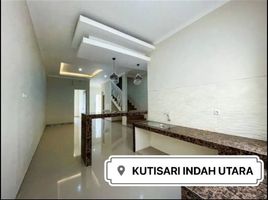 4 Habitación Casa en venta en Tenggilis Mejoyo, East Jawa, Tenggilis Mejoyo