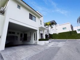 4 Habitación Villa en venta en San Pedro Garza Garcia, Nuevo León, San Pedro Garza Garcia
