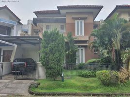 4 Schlafzimmer Villa zu verkaufen in Gubeng, East Jawa, Gubeng