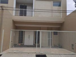 4 Habitación Villa en venta en Rungkut, East Jawa, Rungkut, Surabaya