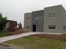 4 Bedroom House for sale in Escobar, Buenos Aires, Escobar