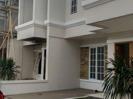 5 Schlafzimmer Villa zu verkaufen in Pamulang, Banten, Pamulang