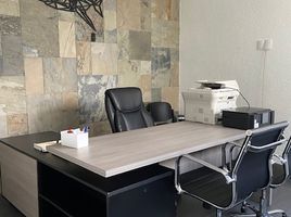 150 m2 Office for rent in Huixquilucan, Mexico, Huixquilucan