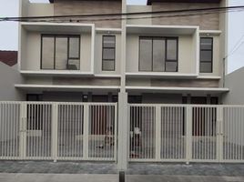 5 Bedroom House for sale in Waru, Sidoarjo, Waru