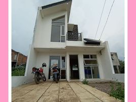 2 Kamar Vila for sale in Cipondoh, Tangerang, Cipondoh